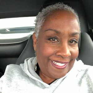 Meet your Posher, Lorene